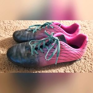 ⚡️DSG Youth soccer cleats, size 5